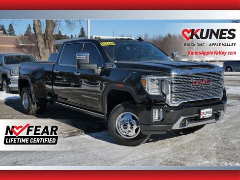 Used 2022 GMC Sierra 3500 Denali w/ Denali Ultimate Package image 1