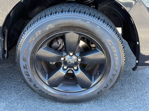 Used 2015 RAM 1500 Tradesman w/ Black Ram 1500 Express Group AWD/4WD image 12