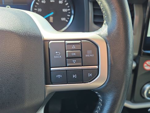 Used 2024 Ford Expedition Max XLT image 23