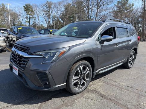 Used 2023 Subaru Ascent Limited w/ Technology Package AWD/4WD image 3