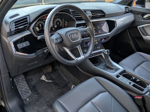 Used 2024 Audi Q3 2.0T Premium w/ Convenience Package image 15