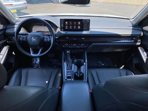 Used 2024 Honda Accord Touring image 18