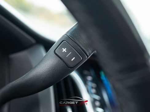 Used 2019 Cadillac Escalade Luxury image 25