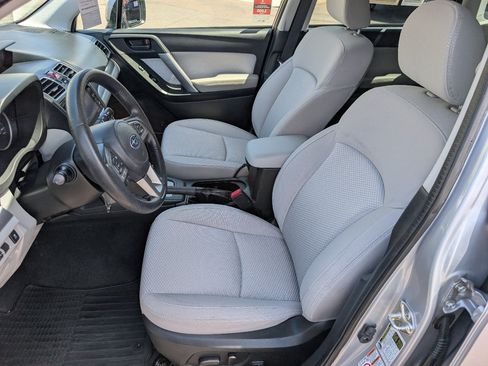 Used 2017 Subaru Forester 2.5i Premium w/ Protection Package #1 AWD/4WD image 2