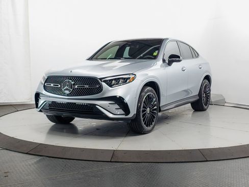 Certified 2025 Mercedes-Benz GLC 300 4MATIC image 3