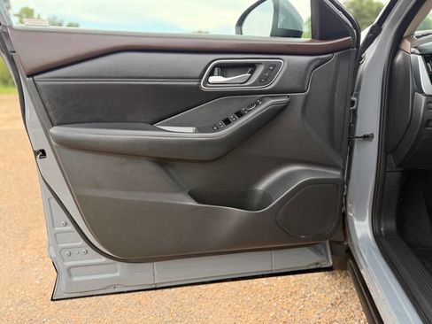 Used 2021 Nissan Rogue SL w/ Premium Package FWD image 25