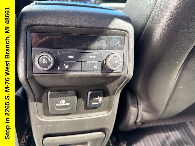 Used 2017 GMC Acadia SLT AWD/4WD image 23