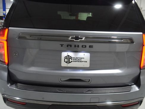 Used 2022 Chevrolet Tahoe Z71 w/ Luxury Package image 9