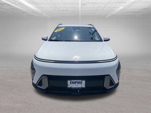 Used 2025 Hyundai Kona SEL AWD/4WD image 11