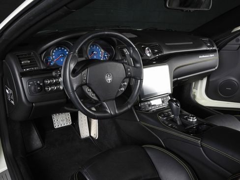 Used 2018 Maserati GranTurismo Sport image 34