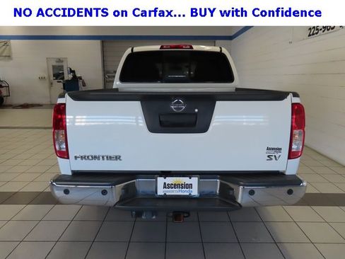 Used 2019 Nissan Frontier SV w/ Value Truck Package image 12