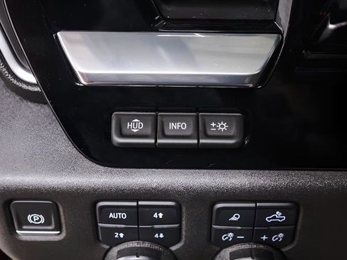 Used 2024 Chevrolet Silverado 2500 High Country w/ Technology Package AWD/4WD image 20