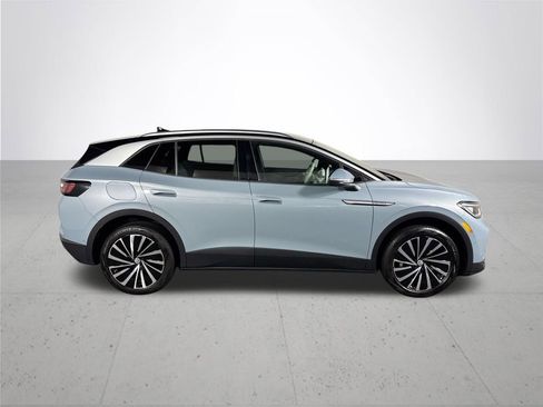 Certified 2023 Volkswagen ID.4 Pro S Plus AWD/4WD image 5