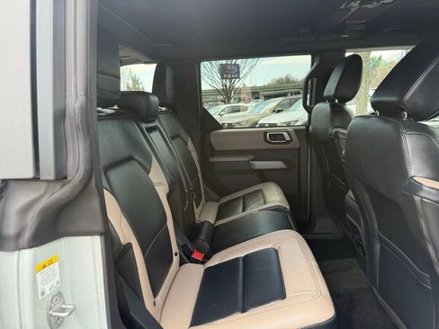Used 2022 Ford Bronco Wildtrak AWD/4WD image 30