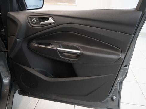 Used 2013 Ford Escape SE FWD image 31