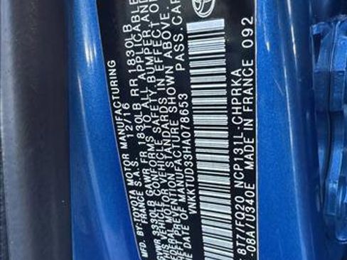 Used 2017 Toyota Yaris L image 21