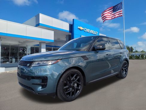 Used 2024 Land Rover Range Rover Sport SE image 8