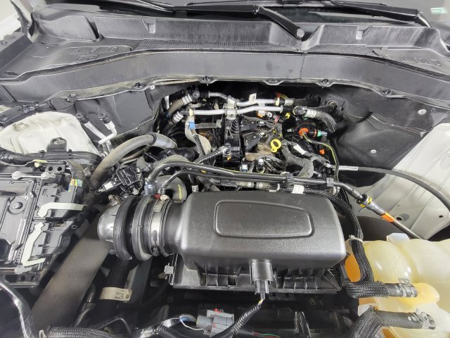 Used 2022 Ford Explorer XLT w/ Equipment Group 202A AWD/4WD image 35