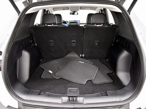 Used 2025 Ford Escape Platinum image 7