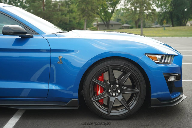 Used 2021 Ford Mustang Shelby GT500 w/ Carbon Fiber Track Pack RWD image 11