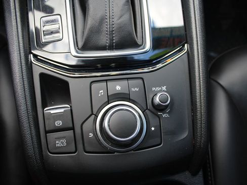 Used 2018 MAZDA CX-5 Touring w/ Preferred Equipment Package image 33