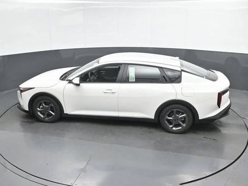 Used 2025 Kia K4 FWD image 36