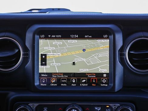 Used 2023 Jeep Wrangler Unlimited Sahara image 15