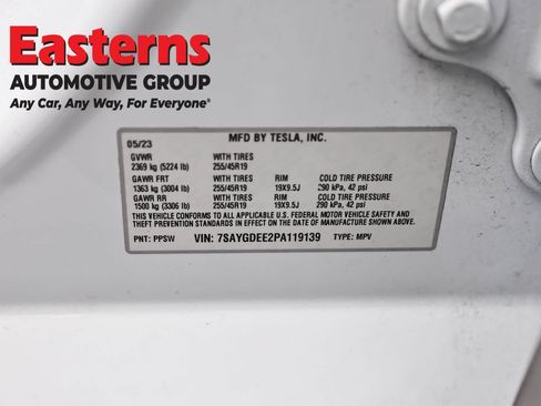 Used 2023 Tesla Model Y Long Range AWD/4WD image 30