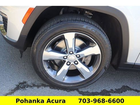 Used 2021 Jeep Grand Cherokee L Limited AWD/4WD image 30