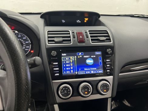 Used 2017 Subaru Crosstrek 2.0i Limited image 17