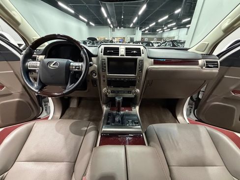 Used 2019 Lexus GX 460 Premium AWD/4WD image 39