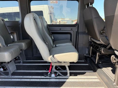 Used 2023 RAM ProMaster 2500 FWD image 40