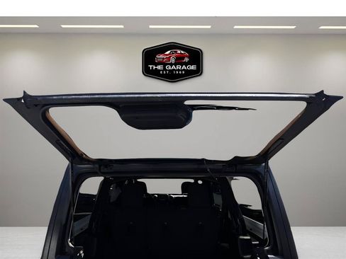 Used 2021 Jeep Wrangler Unlimited Sahara AWD/4WD image 25