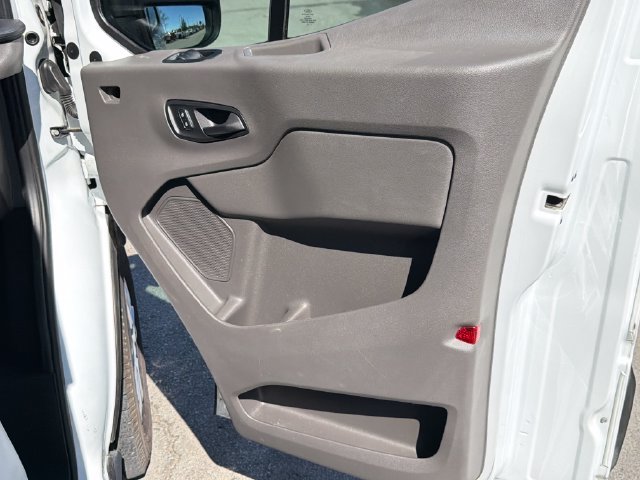 Used 2023 Ford Transit 350 XLT RWD image 19