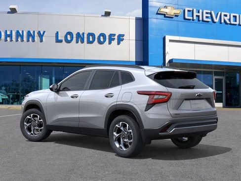 New 2026 Chevrolet Trax LT w/ Sunroof Package image 3