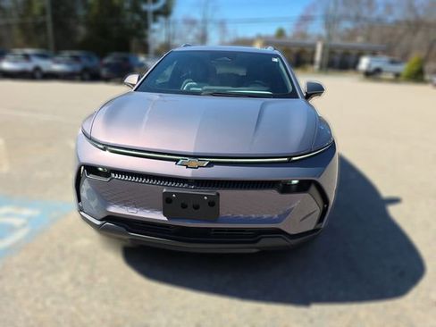 New 2026 Chevrolet Equinox EV LT AWD/4WD image 22