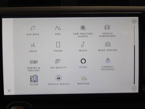 Used 2023 Land Rover Defender 130 SE image 35