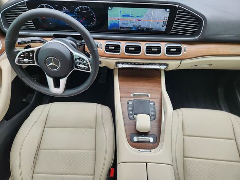 Used 2021 Mercedes-Benz GLS 450 4MATIC image 26