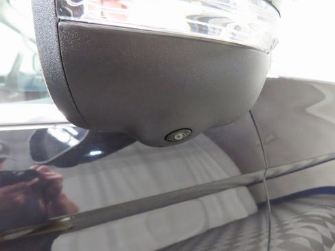 Used 2025 Ford Expedition Max Platinum w/ Platinum Ultimate Package image 56