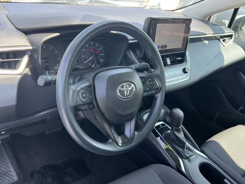 Used 2024 Toyota Corolla LE FWD image 21