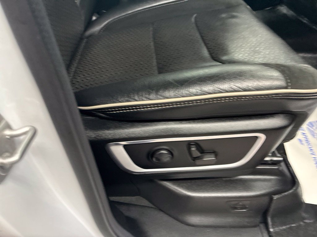 Used 2022 RAM 1500 Laramie w/ Off Road Group AWD/4WD image 45