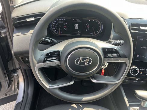 Certified 2024 Hyundai Tucson SE FWD image 16