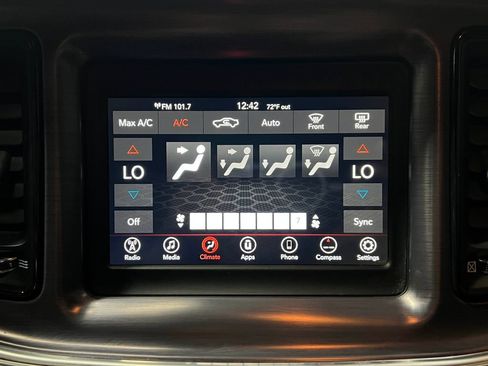 Used 2018 Dodge Challenger R/T w/ Performance Handling Group RWD image 27