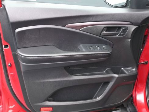 Certified 2023 Honda Passport EX-L image 15