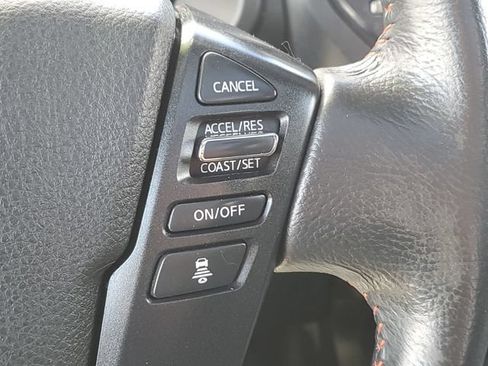 Used 2024 Nissan Titan PRO-4X w/ Pro-4x Convenience Package AWD/4WD image 16