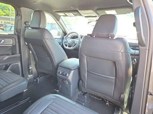 New 2026 Ford Explorer ST-Line AWD/4WD image 18