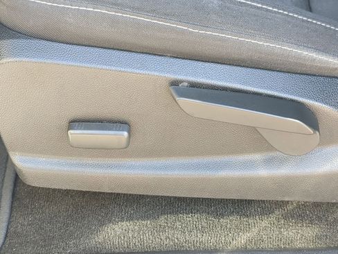 Used 2018 GMC Canyon SLE w/ SLE Convenience Package image 20