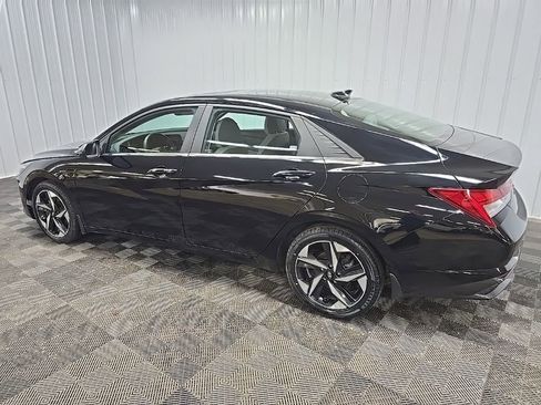 Used 2023 Hyundai Elantra Limited FWD image 29