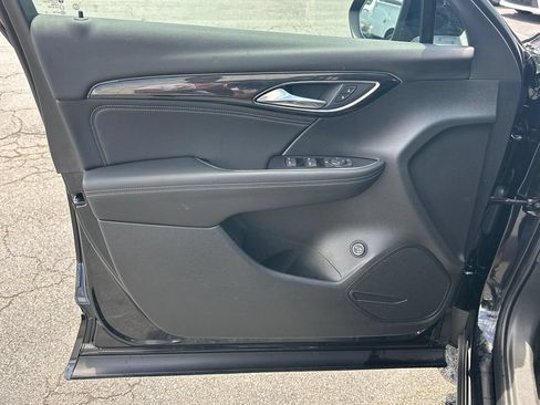 Used 2023 Buick Envision Preferred FWD image 11