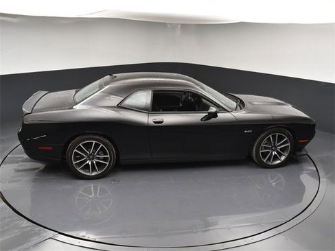 Used 2023 Dodge Challenger R/T w/ Plus Package image 44